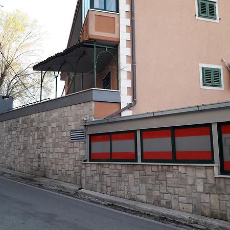 Villa Miranda - Croazia Omiš Eksteriør billede